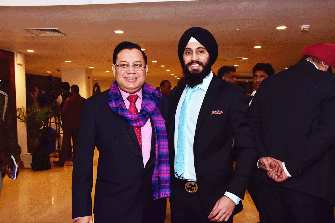 gaurav-singh-with-justice-iqbal-ansari.jpg